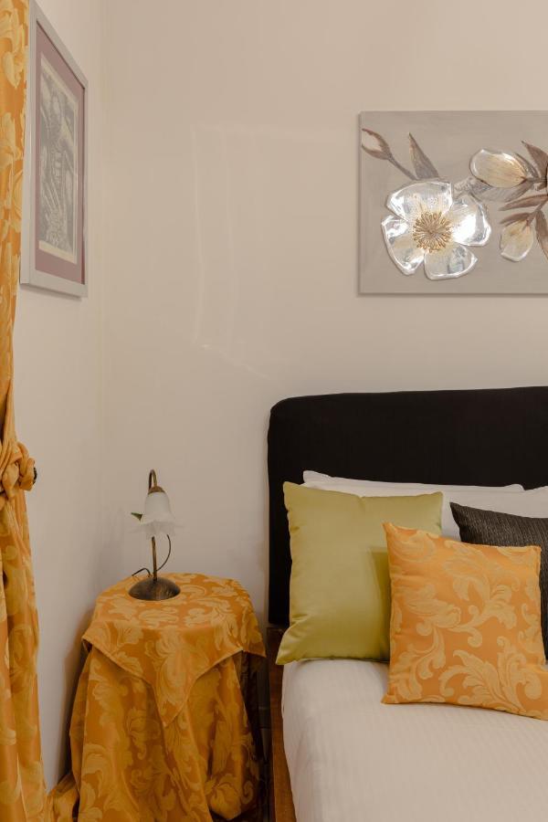 My Home In The City Center Rome Bagian luar foto